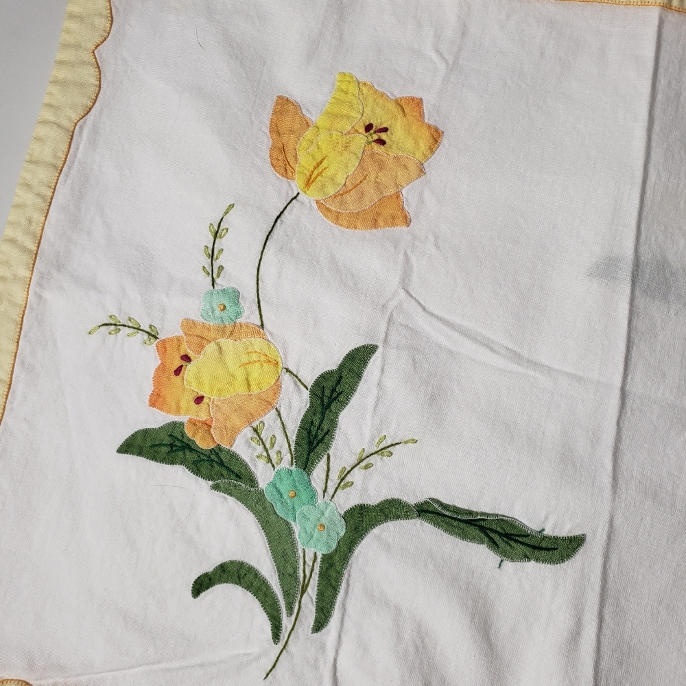 Vintage Applique Enbroidered Set Six Place Matts Floral Cottage Boho Farm Parie